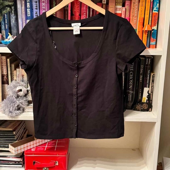 Button Tee - Picture 4 of 8